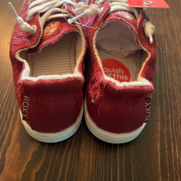 Red shoes - Picture 2 of 3